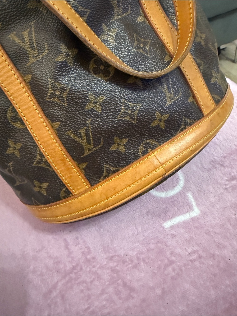 Vintage Authentic Louis Vuitton Monogram Canvas Bucket Bag - Picture 11 of 12